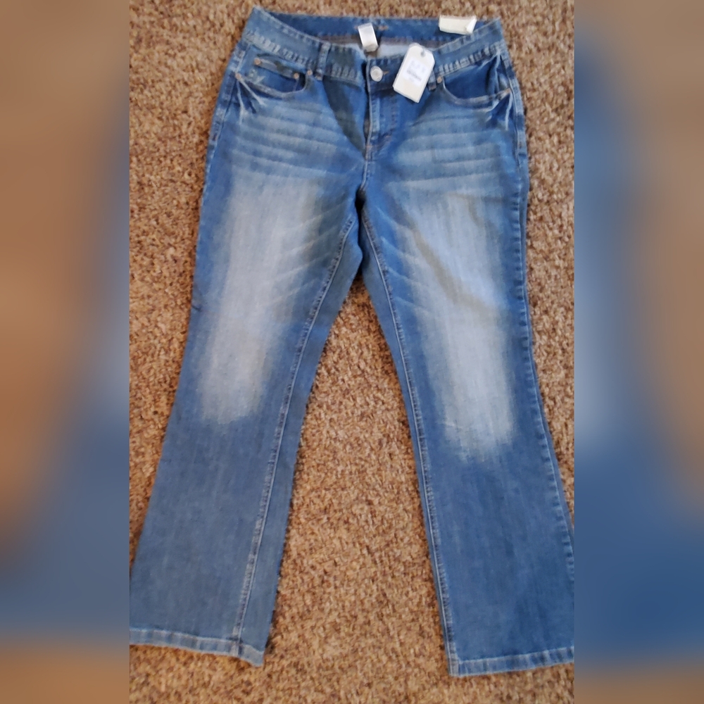 Brand new, Maurices "Taylor" (curvy fit) boot cut jeans